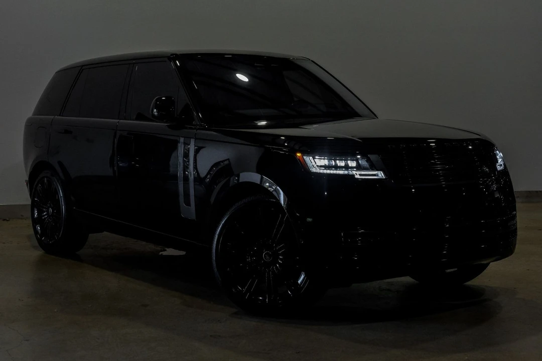 2025 Land Rover Range Rover L460 - Image 8 of 12