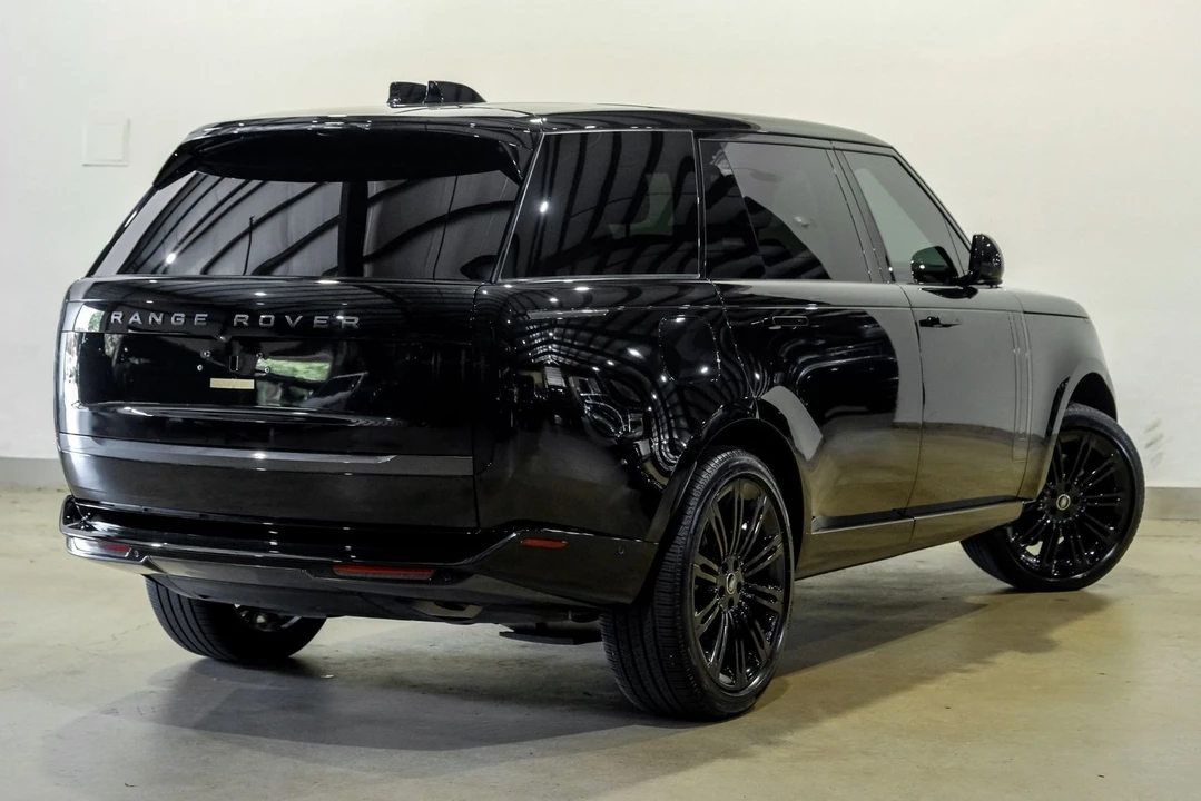 2025 Land Rover Range Rover L460 - Image 5 of 12