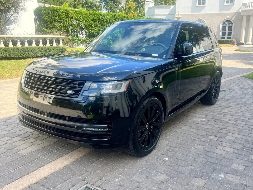 2025 Land Rover Range Rover L460 - Image 3 of 21