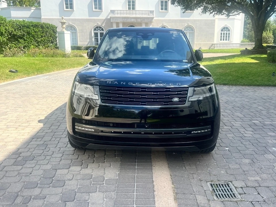 2025 Land Rover Range Rover L460 - Image 2 of 21