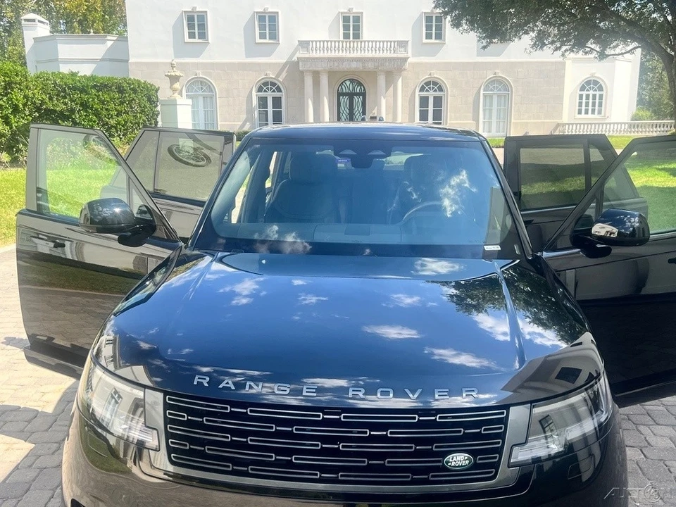 2025 Land Rover Range Rover L460 - Image 13 of 21