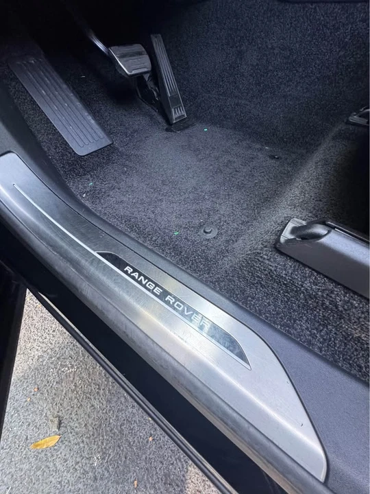 2025 Land Rover Range Rover L460 - Image 15 of 15