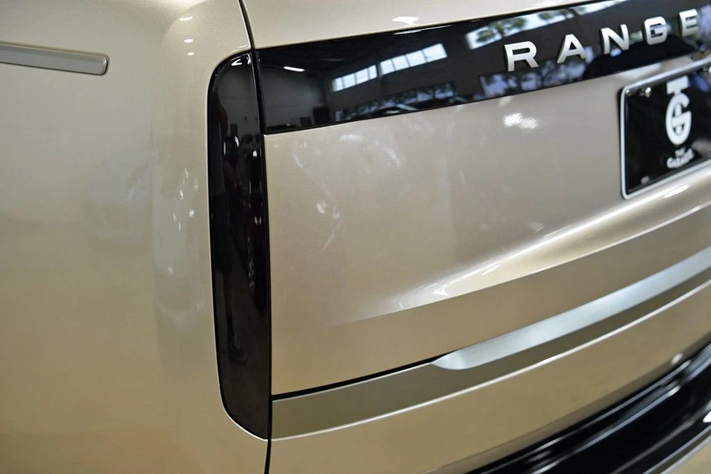 2025 Land Rover Range Rover L460 - Image 7 of 12