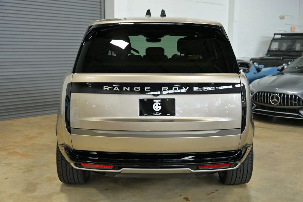 2025 Land Rover Range Rover L460 - Image 8 of 12