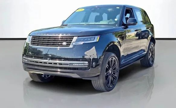 2025 Land Rover Range Rover P400 SE Sport Utility 4D