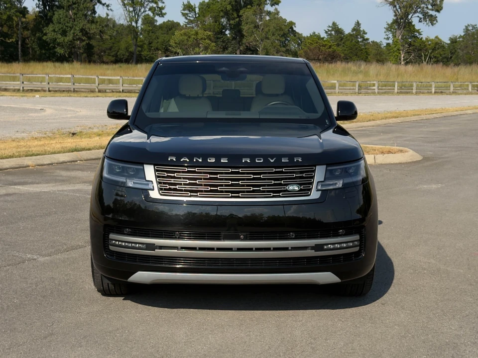 2025 Land Rover Range Rover L460 - Image 5 of 31