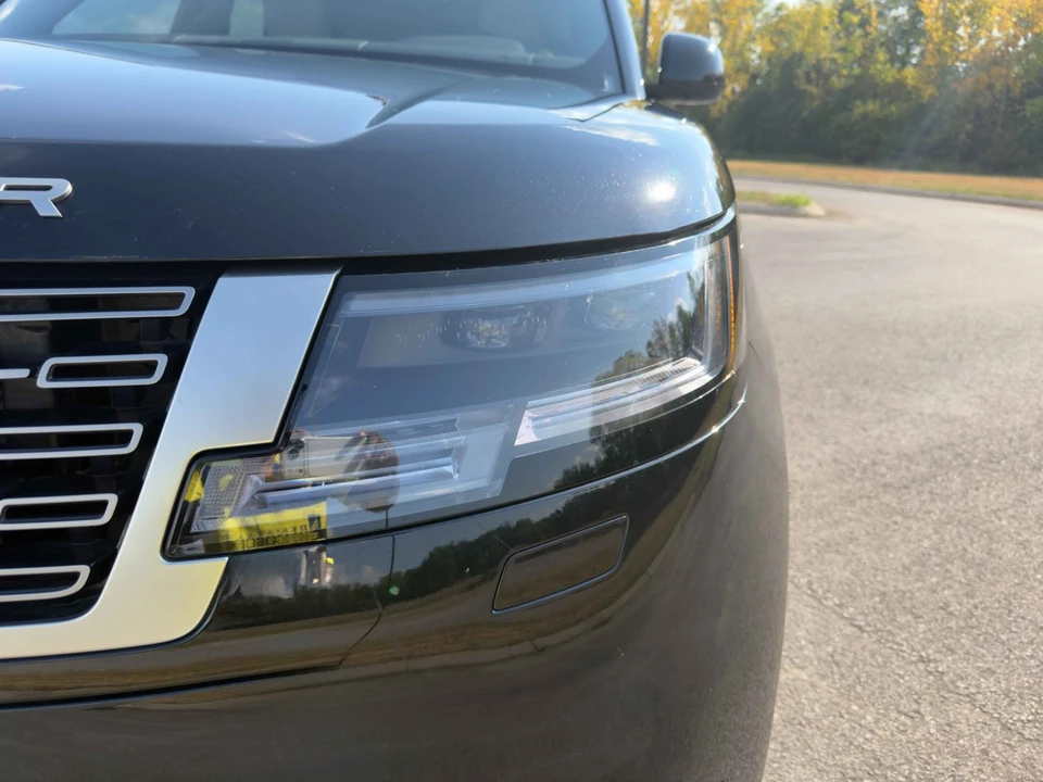 2025 Land Rover Range Rover L460 - Image 13 of 31