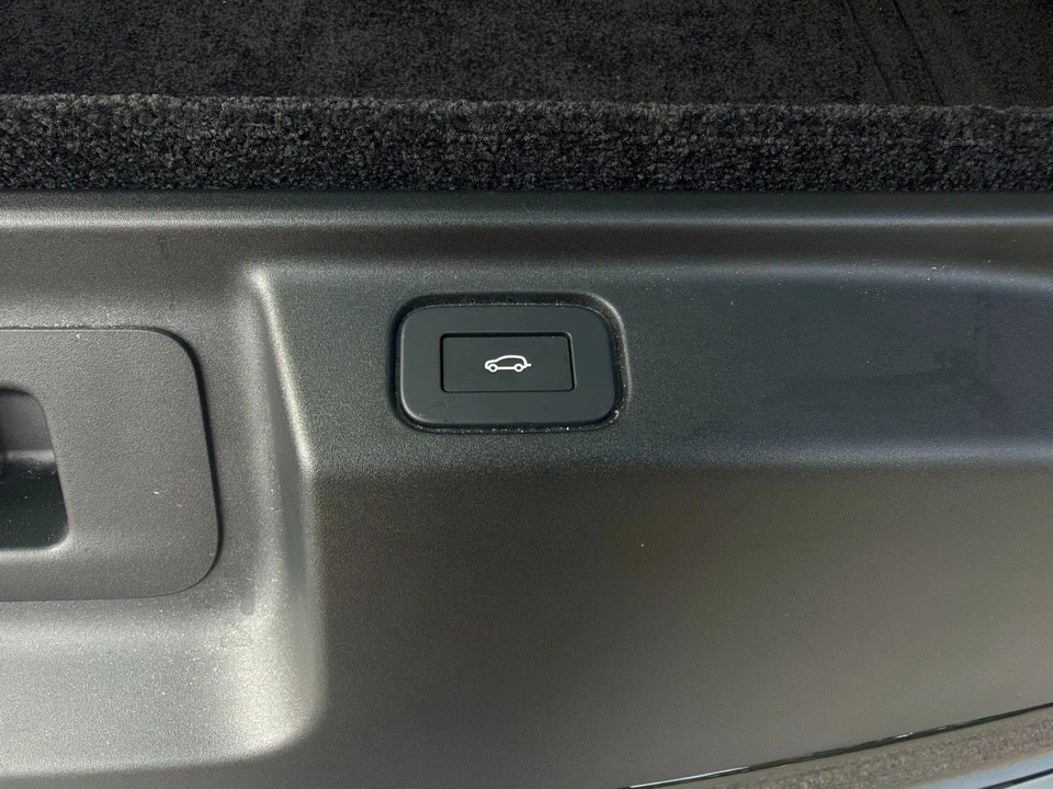 2025 Land Rover Range Rover L460 - Image 31 of 31