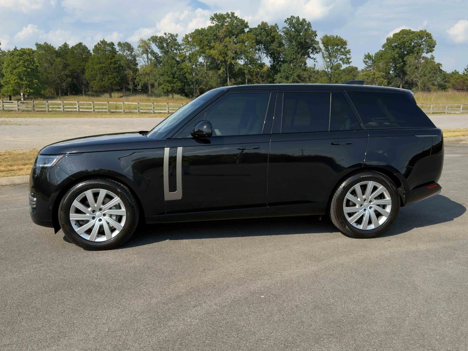 2025 Land Rover Range Rover L460 - Image 7 of 31