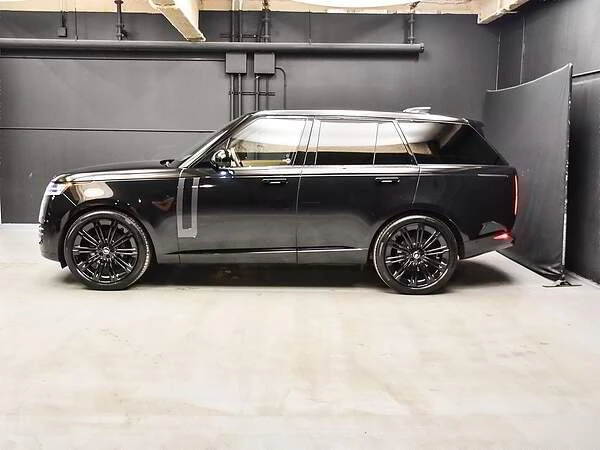 2025 Land Rover Range Rover L460 - Image 6 of 19
