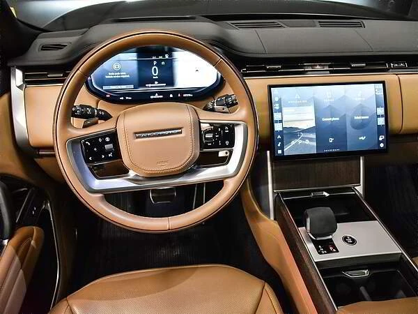 2025 Land Rover Range Rover L460 - Image 13 of 19