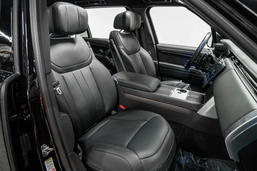 2025 Land Rover Range Rover L460 - Image 21 of 21