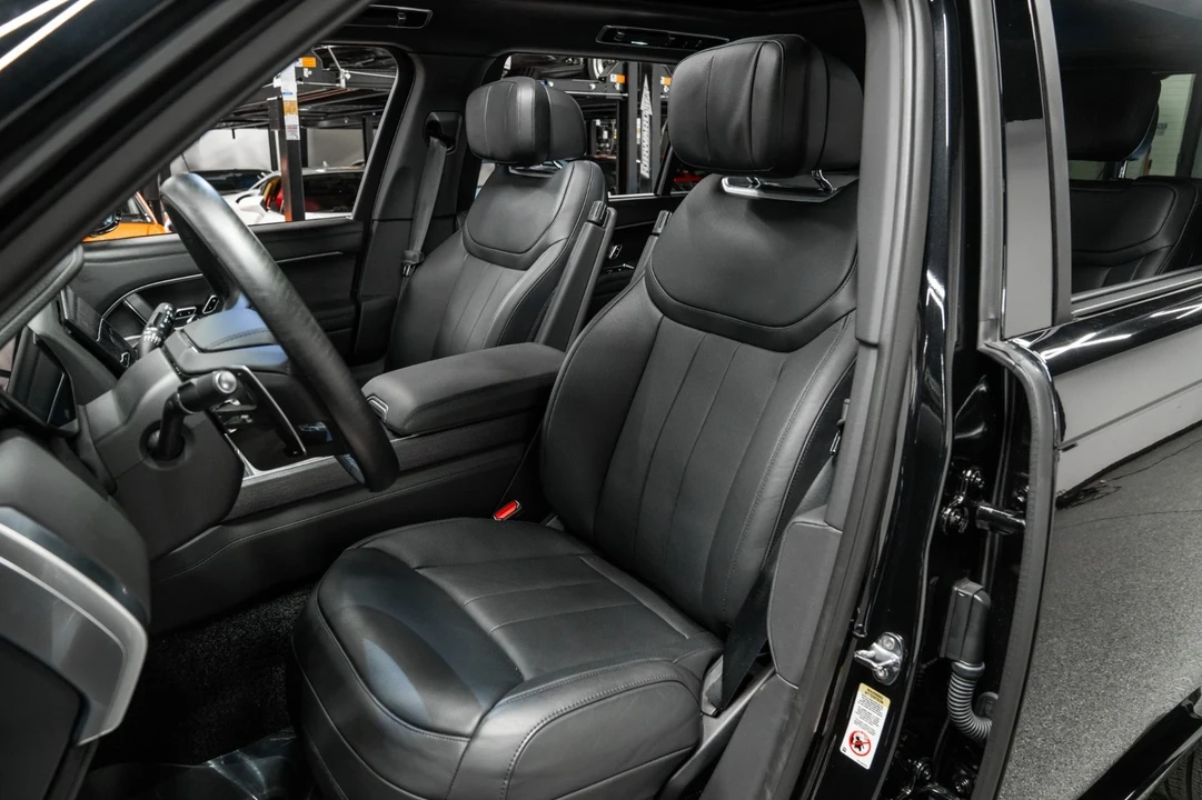 2025 Land Rover Range Rover L460 - Image 20 of 21