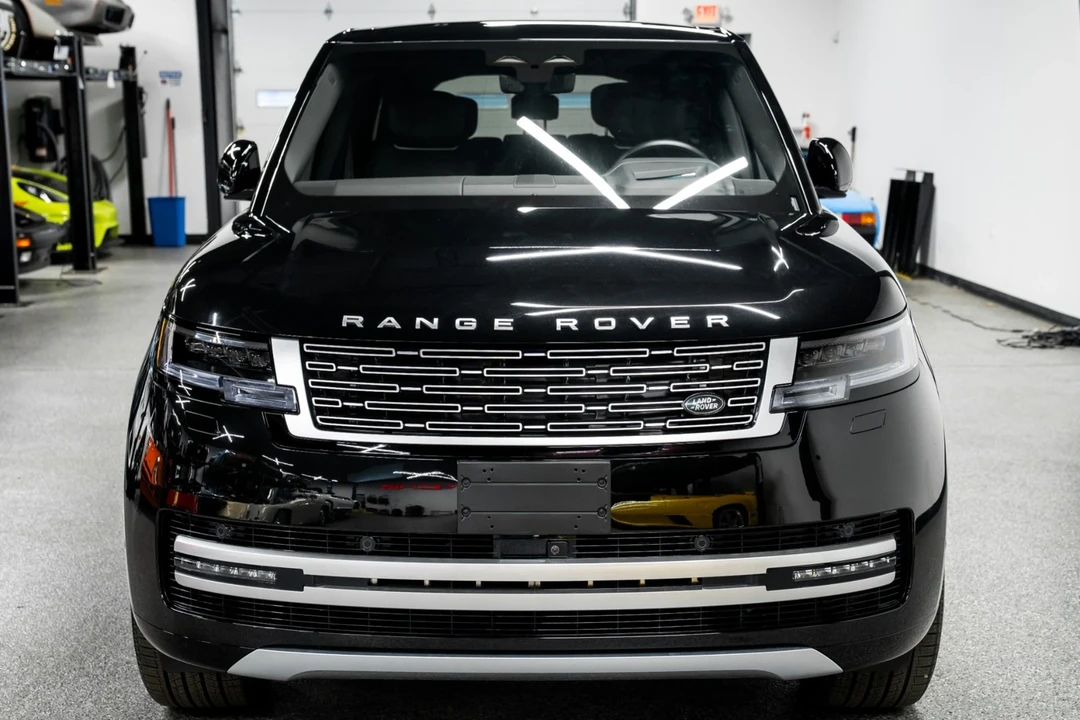 2025 Land Rover Range Rover L460 - Image 4 of 21