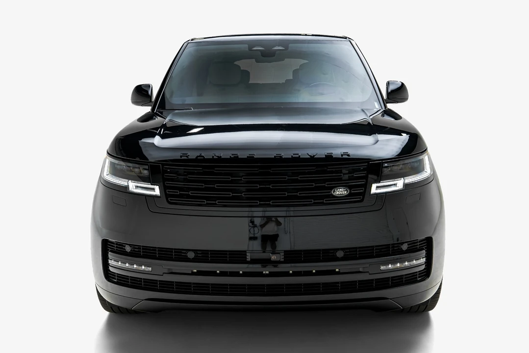 2025 Land Rover Range Rover L460 - Image 9 of 31