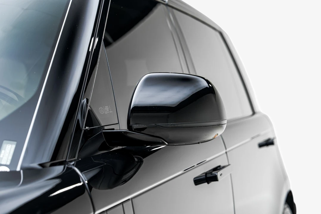 2025 Land Rover Range Rover L460 - Image 22 of 31