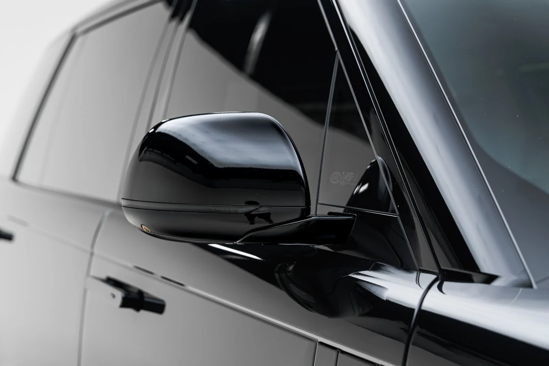 2025 Land Rover Range Rover L460 - Image 23 of 31