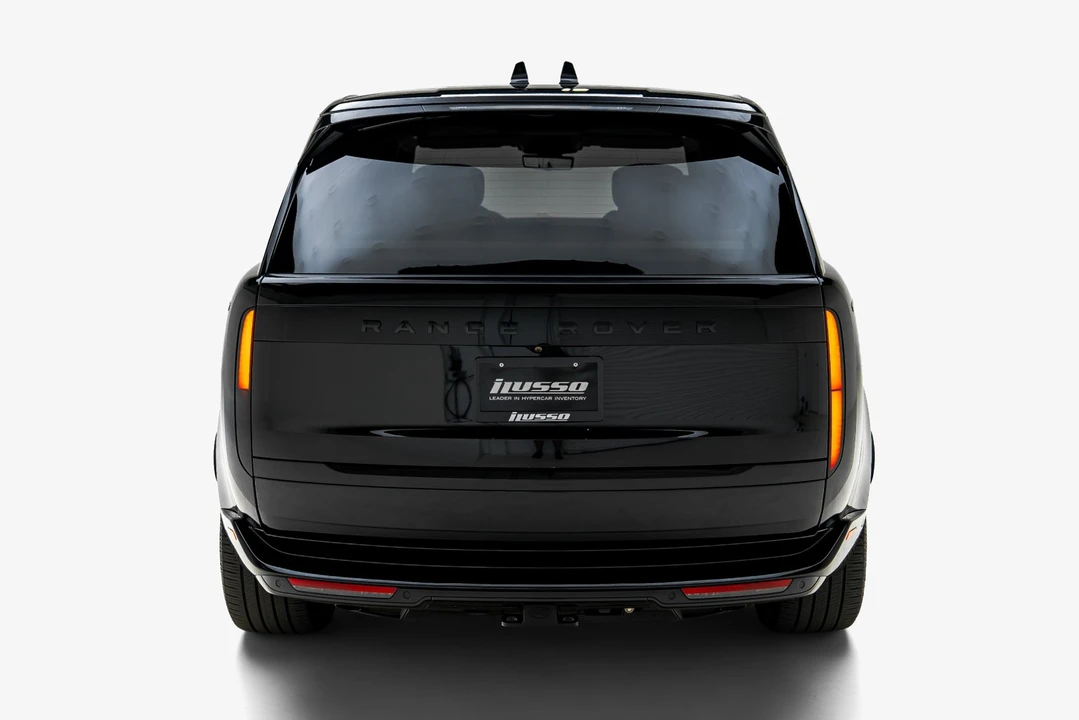 2025 Land Rover Range Rover L460 - Image 12 of 31
