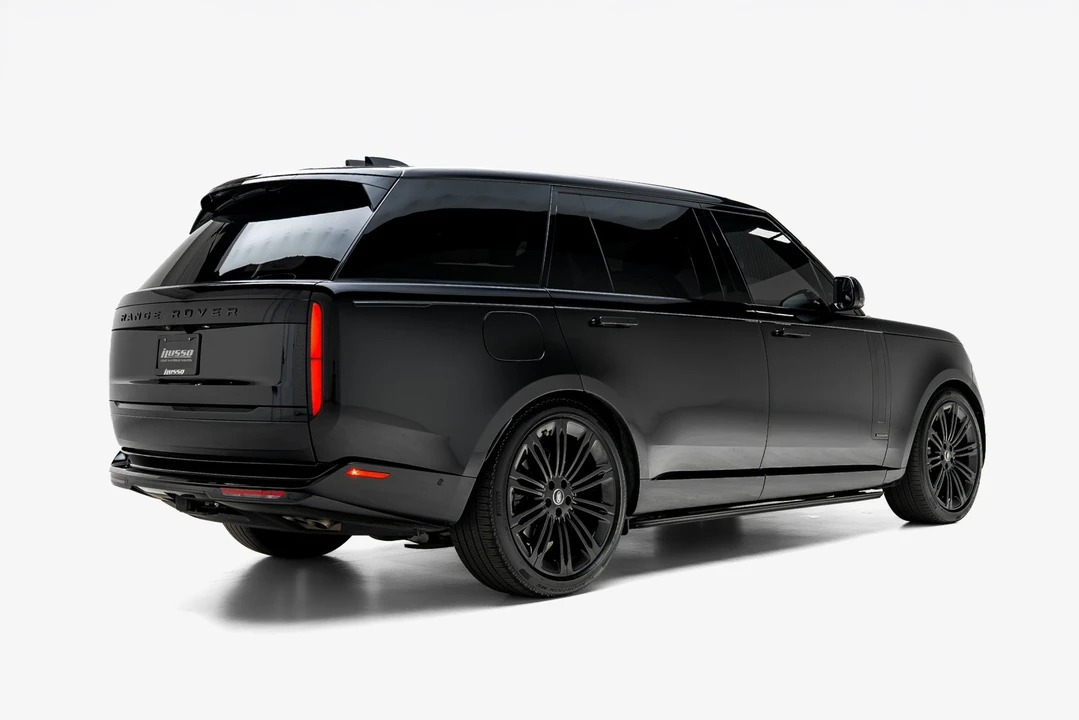 2025 Land Rover Range Rover L460 - Image 2 of 31