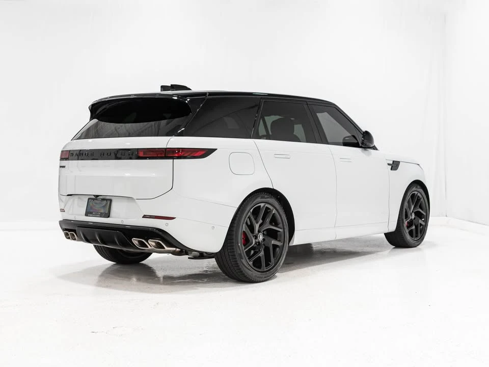 2025 Land Rover Range Rover L460 - Image 5 of 8
