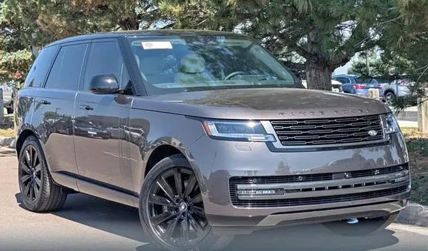 2025 Land Rover Range Rover P530 SE AWD