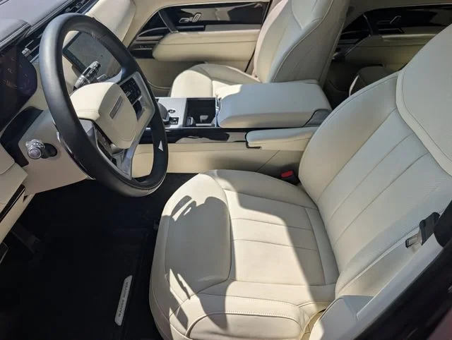 2025 Land Rover Range Rover L460 - Image 8 of 20