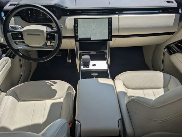 2025 Land Rover Range Rover L460 - Image 11 of 20