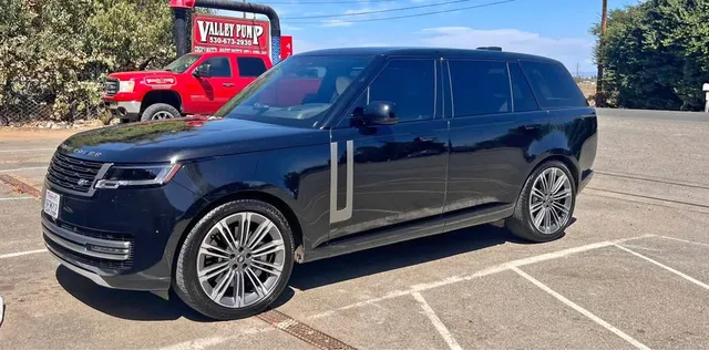 2025 Land Rover Range Rover P530 SE LWB 7 Sport Utility 4D