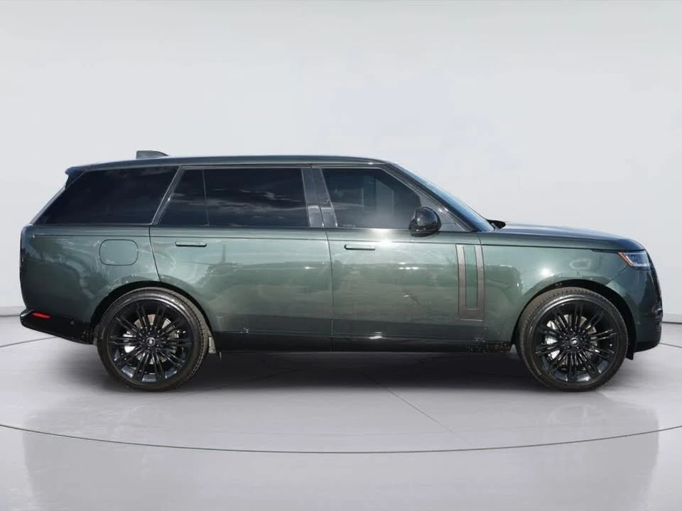 2025 Land Rover Range Rover L460 - Image 4 of 20