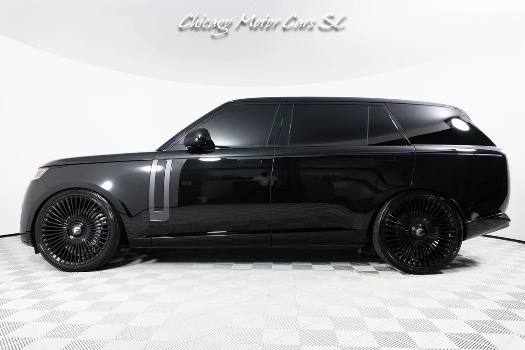 2025 Land Rover Range Rover L460 - Image 3 of 31