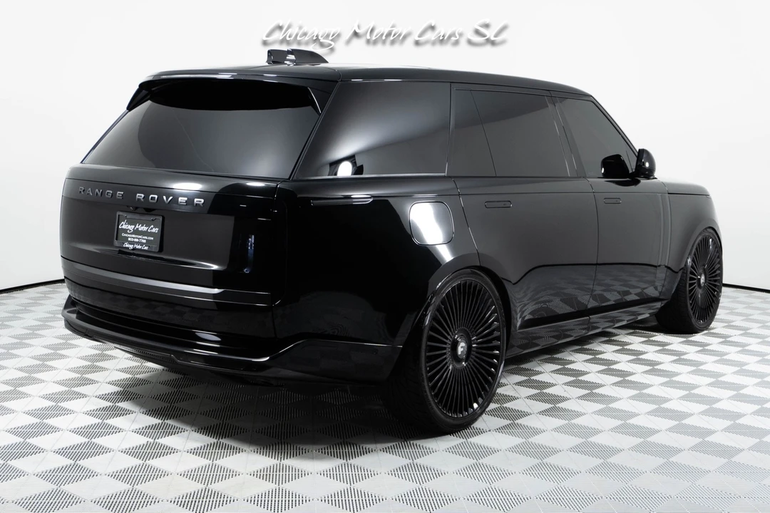 2025 Land Rover Range Rover L460 - Image 14 of 31