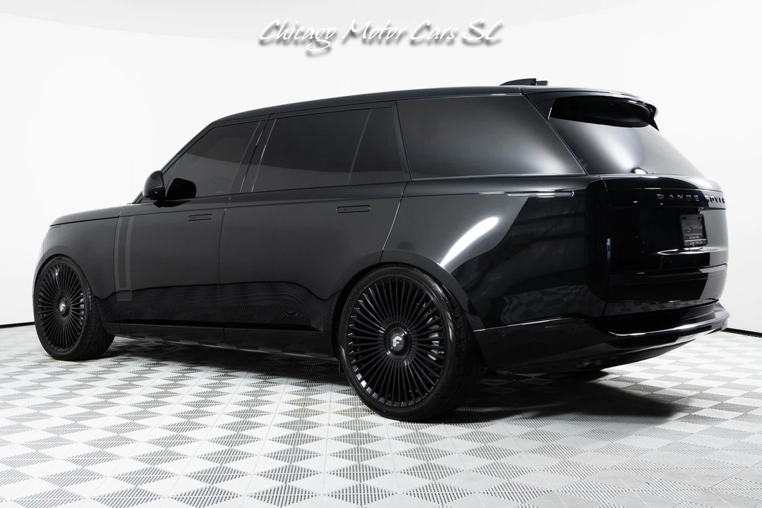 2025 Land Rover Range Rover L460 - Image 20 of 31
