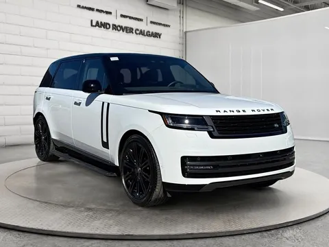 2025 Land Rover Range Rover P530 SE LWB