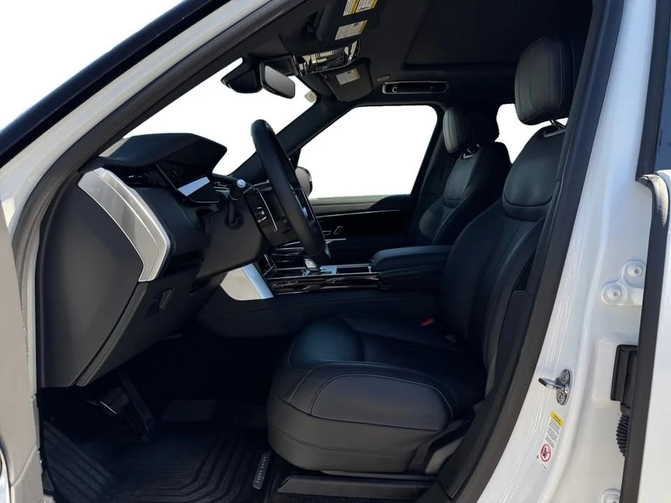 2025 Land Rover Range Rover L460 - Image 9 of 20
