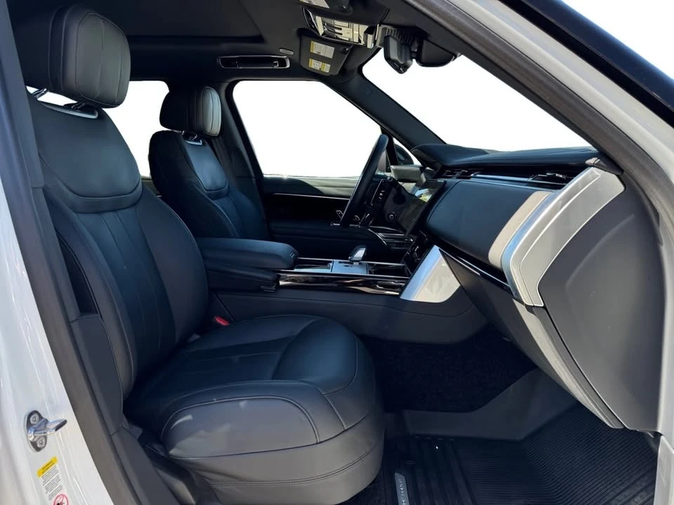 2025 Land Rover Range Rover L460 - Image 19 of 20
