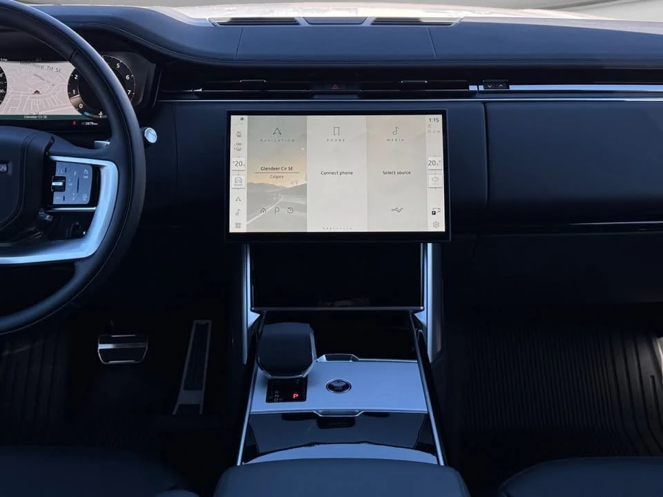 2025 Land Rover Range Rover L460 - Image 14 of 20