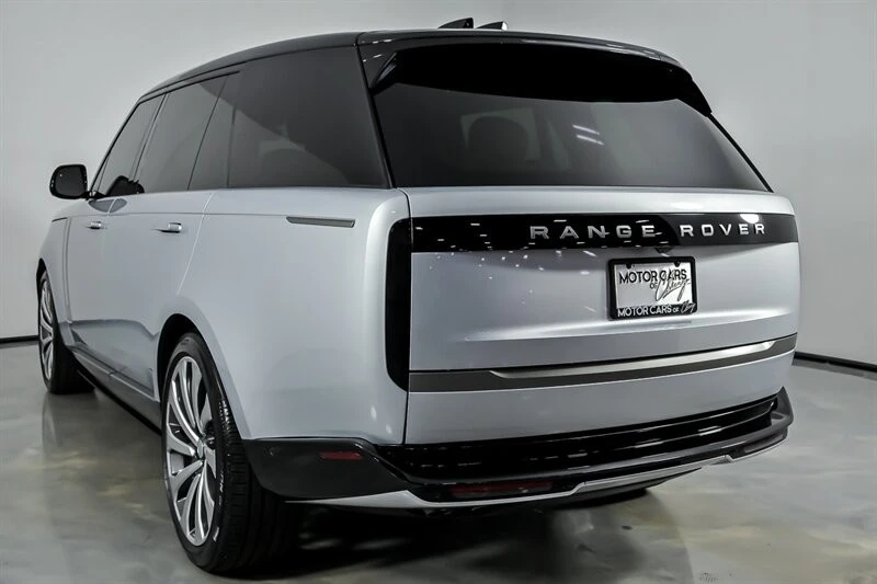 2025 Land Rover Range Rover L460 - Image 10 of 31