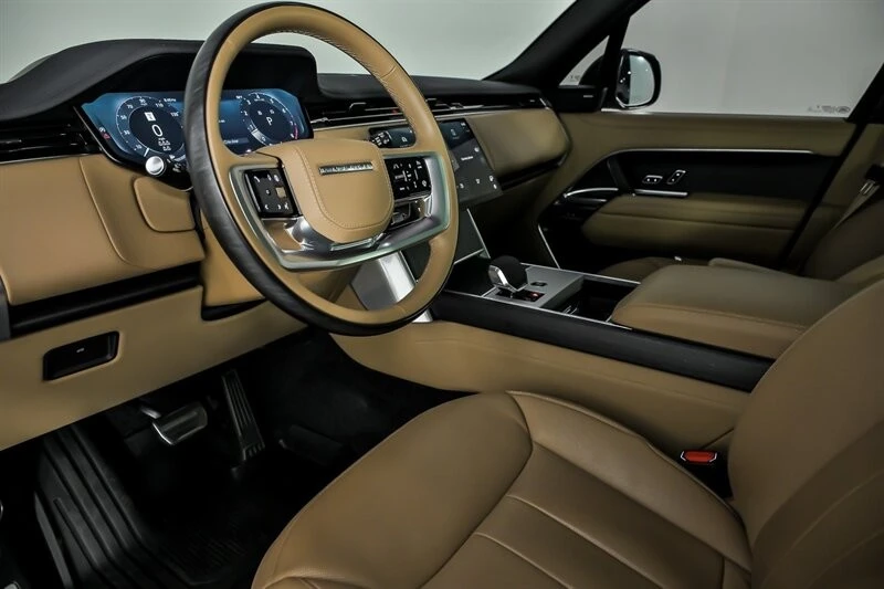 2025 Land Rover Range Rover L460 - Image 21 of 31