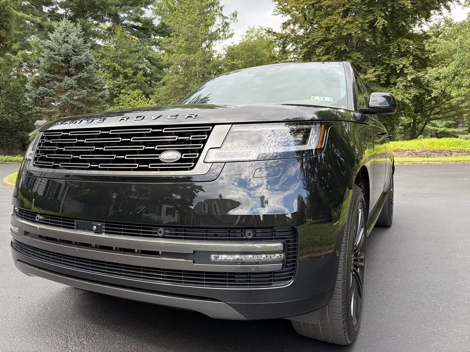 2025 Land Rover Range Rover L460 - Image 5 of 31