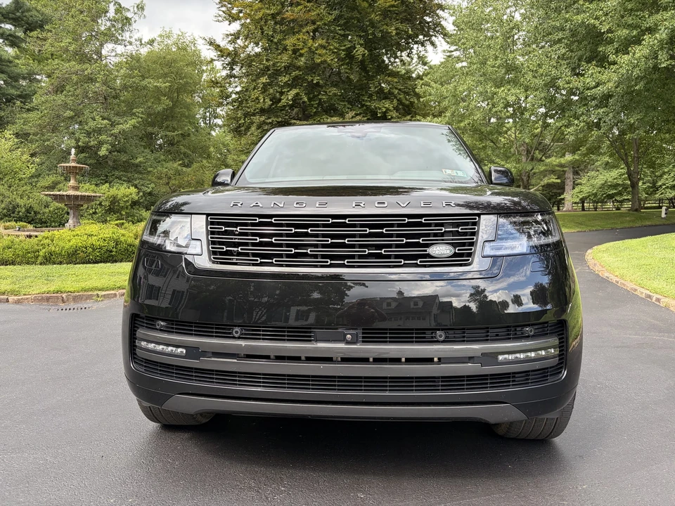 2025 Land Rover Range Rover L460 - Image 4 of 31