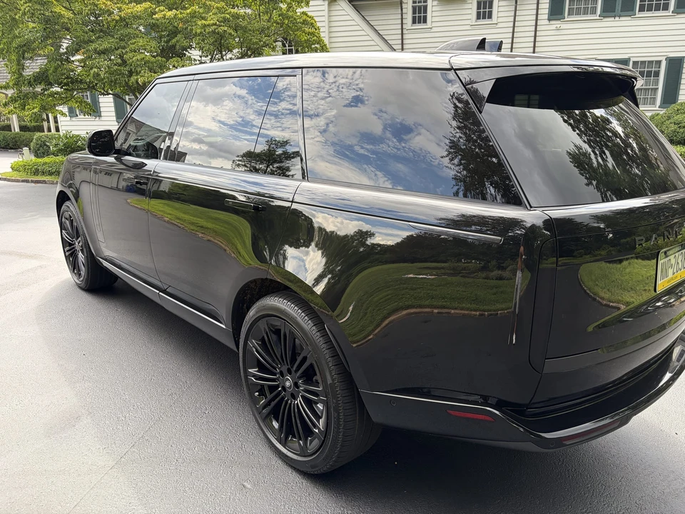 2025 Land Rover Range Rover L460 - Image 8 of 31