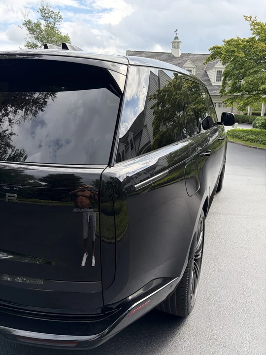 2025 Land Rover Range Rover L460 - Image 14 of 31