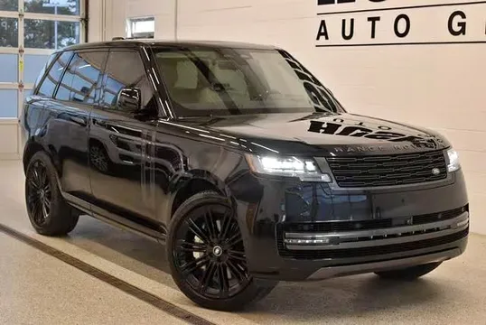 2025 Land Rover Range Rover P530 SE
