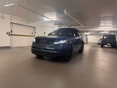 2025 Land Rover Range Rover P530 SE