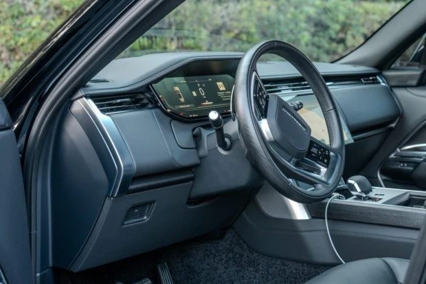 2025 Land Rover Range Rover L460 - Image 5 of 7