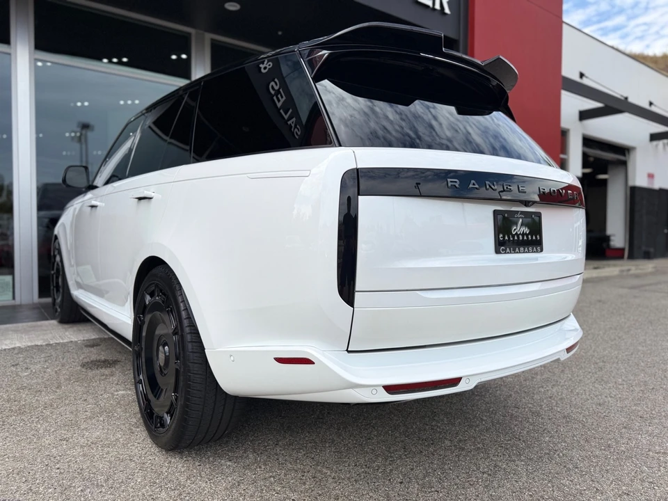 2025 Land Rover Range Rover L460 - Image 19 of 31