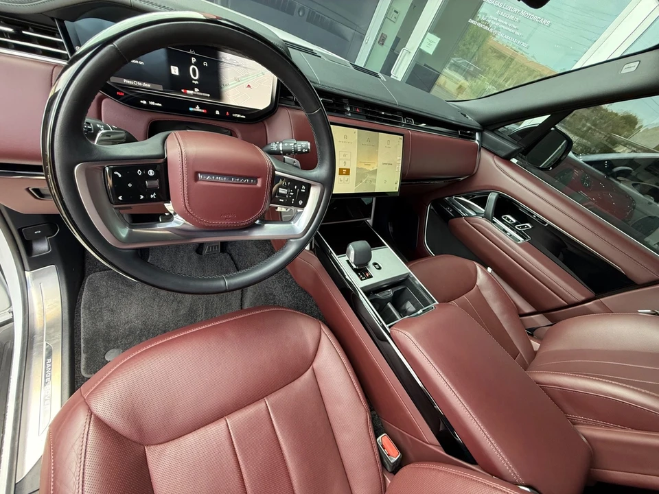2025 Land Rover Range Rover L460 - Image 31 of 31