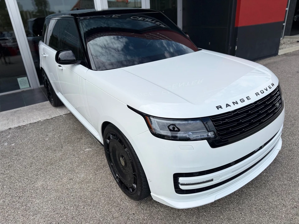 2025 Land Rover Range Rover L460 - Image 11 of 31