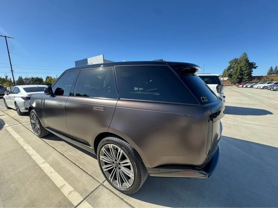 2025 Land Rover Range Rover L460 - Image 6 of 14