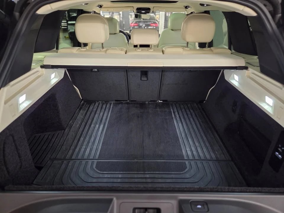2025 Land Rover Range Rover L460 - Image 10 of 20